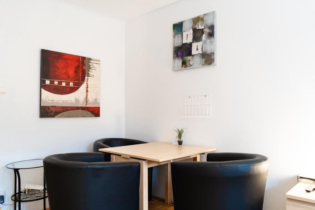 Central Living - Stephansdom Apartments Vienne Chambre photo